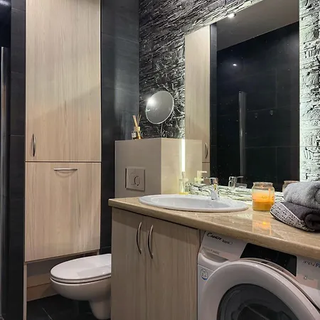 Przystanek Park Apartment